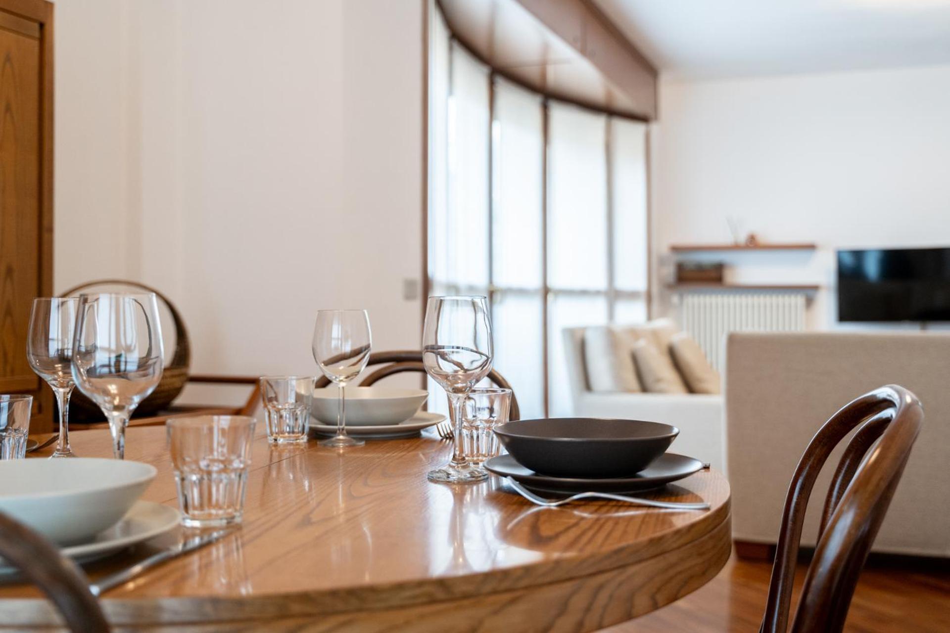 Spacious Bright Apartment Near City Center And Como Lake With Air Conditioning Lecco Exterior foto
