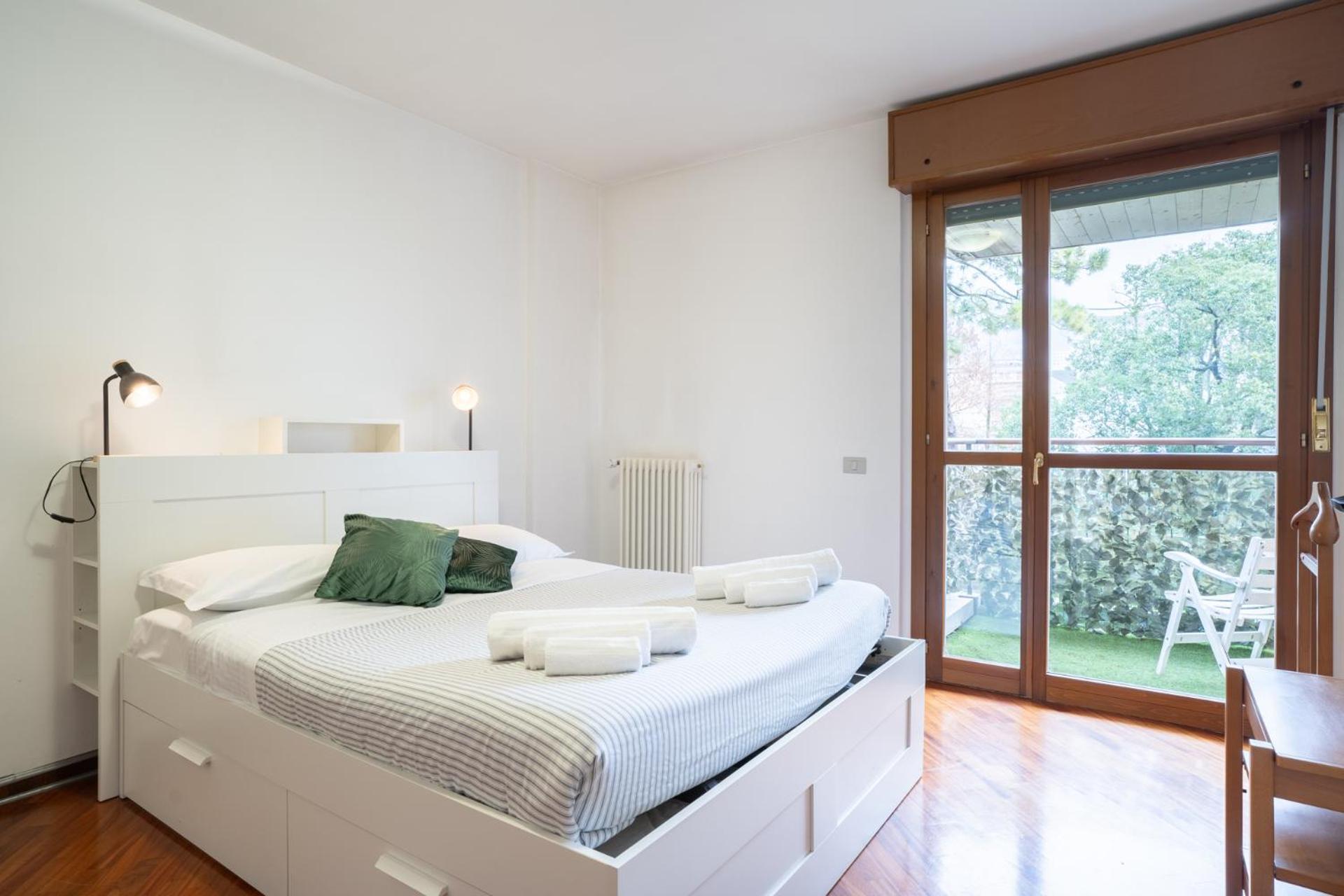 Spacious Bright Apartment Near City Center And Como Lake With Air Conditioning Lecco Exterior foto