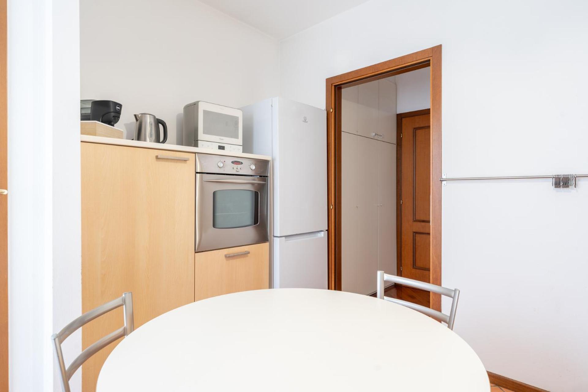 Spacious Bright Apartment Near City Center And Como Lake With Air Conditioning Lecco Exterior foto